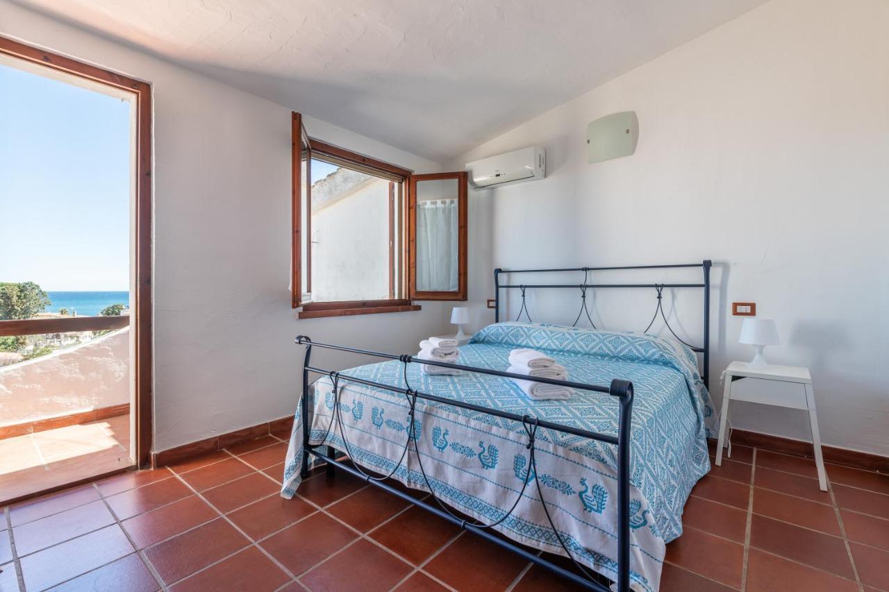 Damiano Holiday House Porto Columbu - Perd'E Sali Bagian luar foto