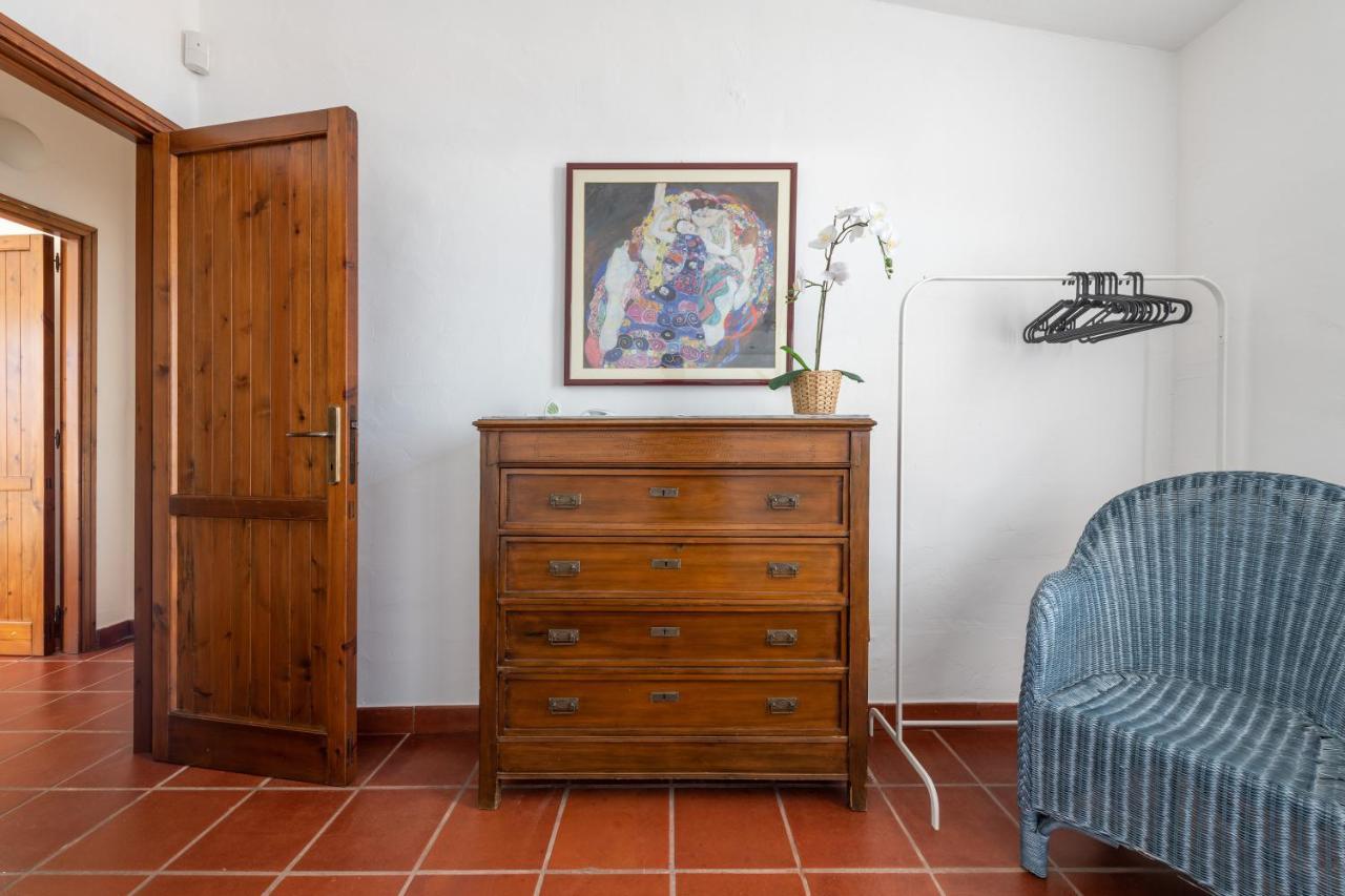 Damiano Holiday House Porto Columbu - Perd'E Sali Bagian luar foto